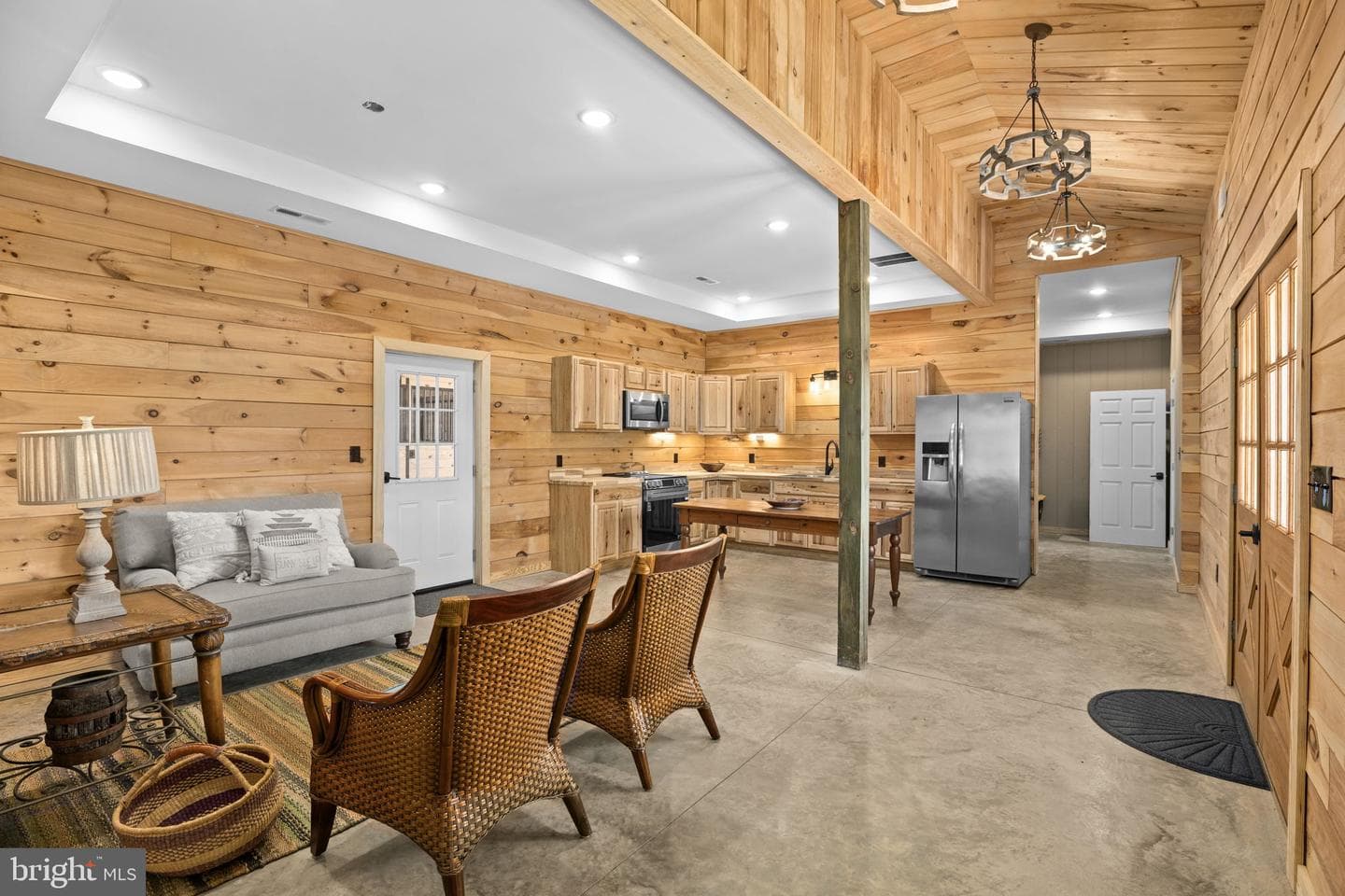 1815 Country Rd photo 50