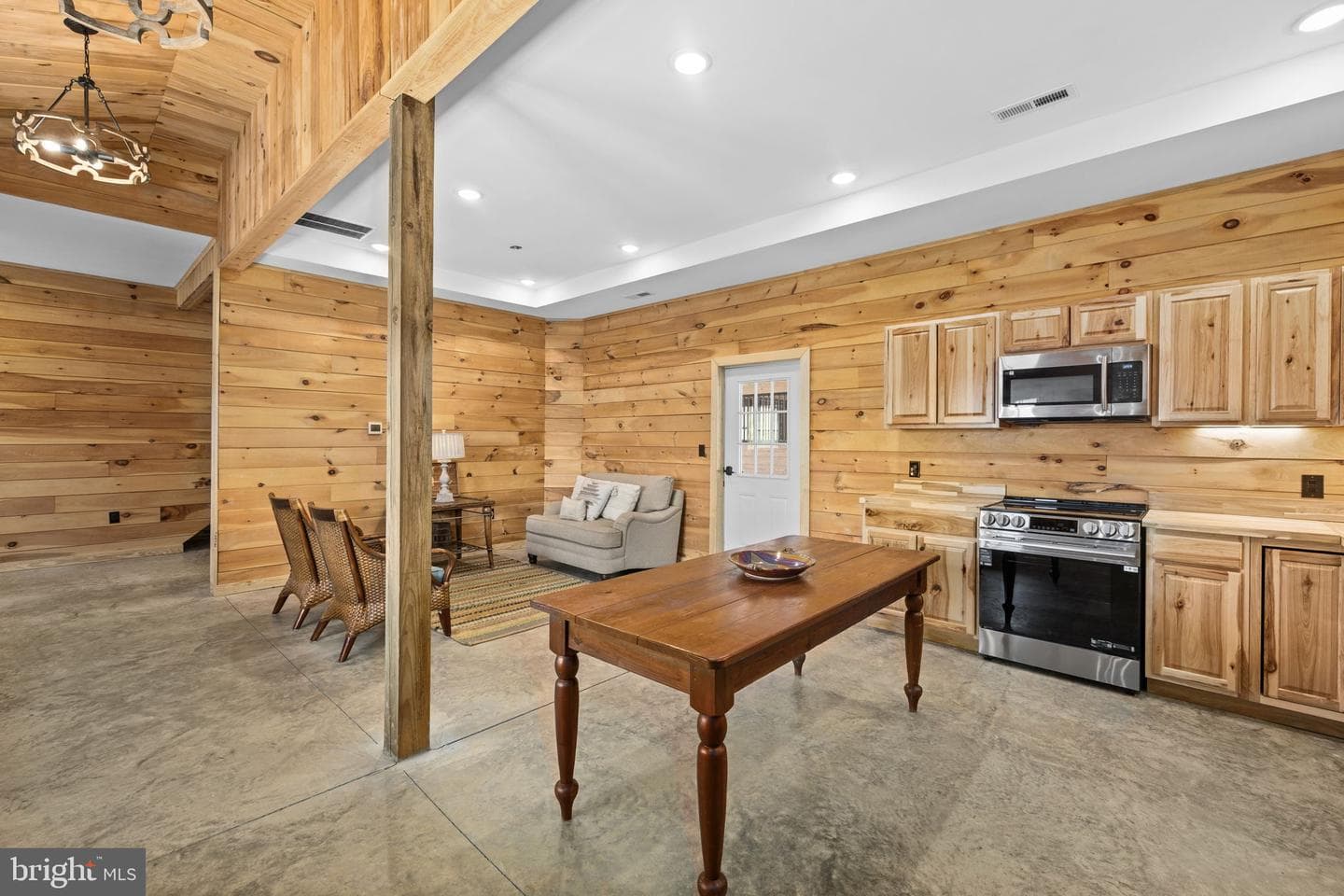 1815 Country Rd photo 51