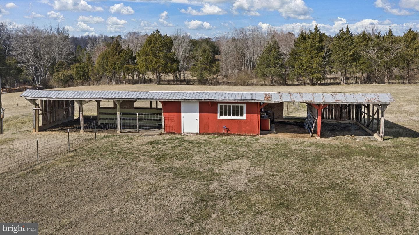 1815 Country Rd photo 66