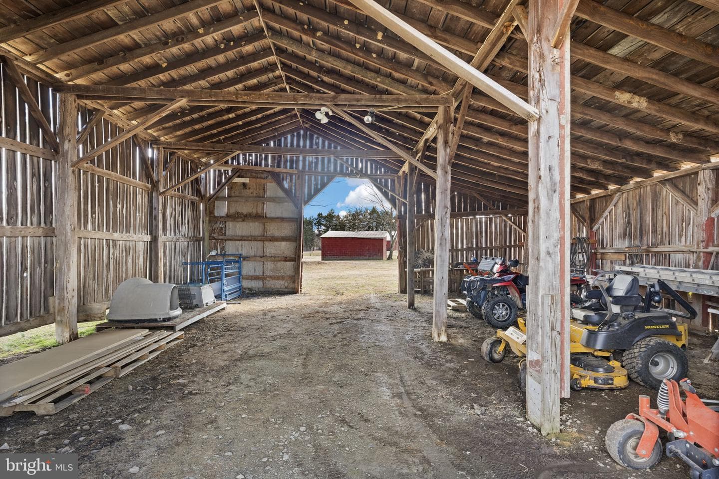 1815 Country Rd photo 73