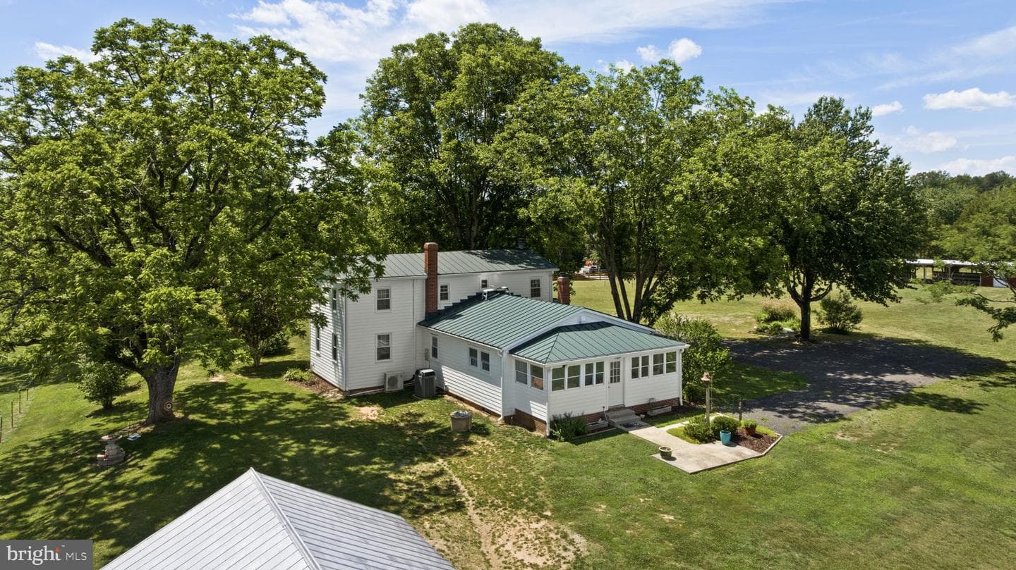 1815 Country Rd photo 78