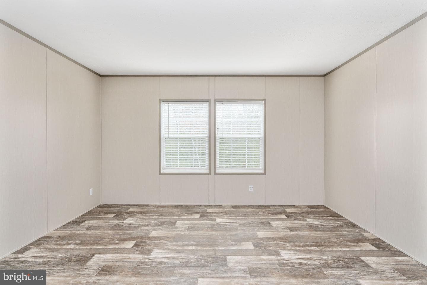 29373 Westward Ln photo 37