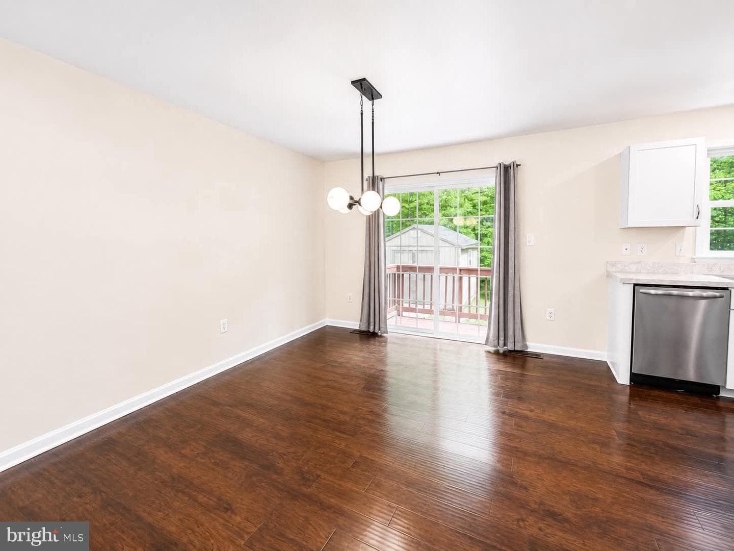 210 Lexington Drive photo 10