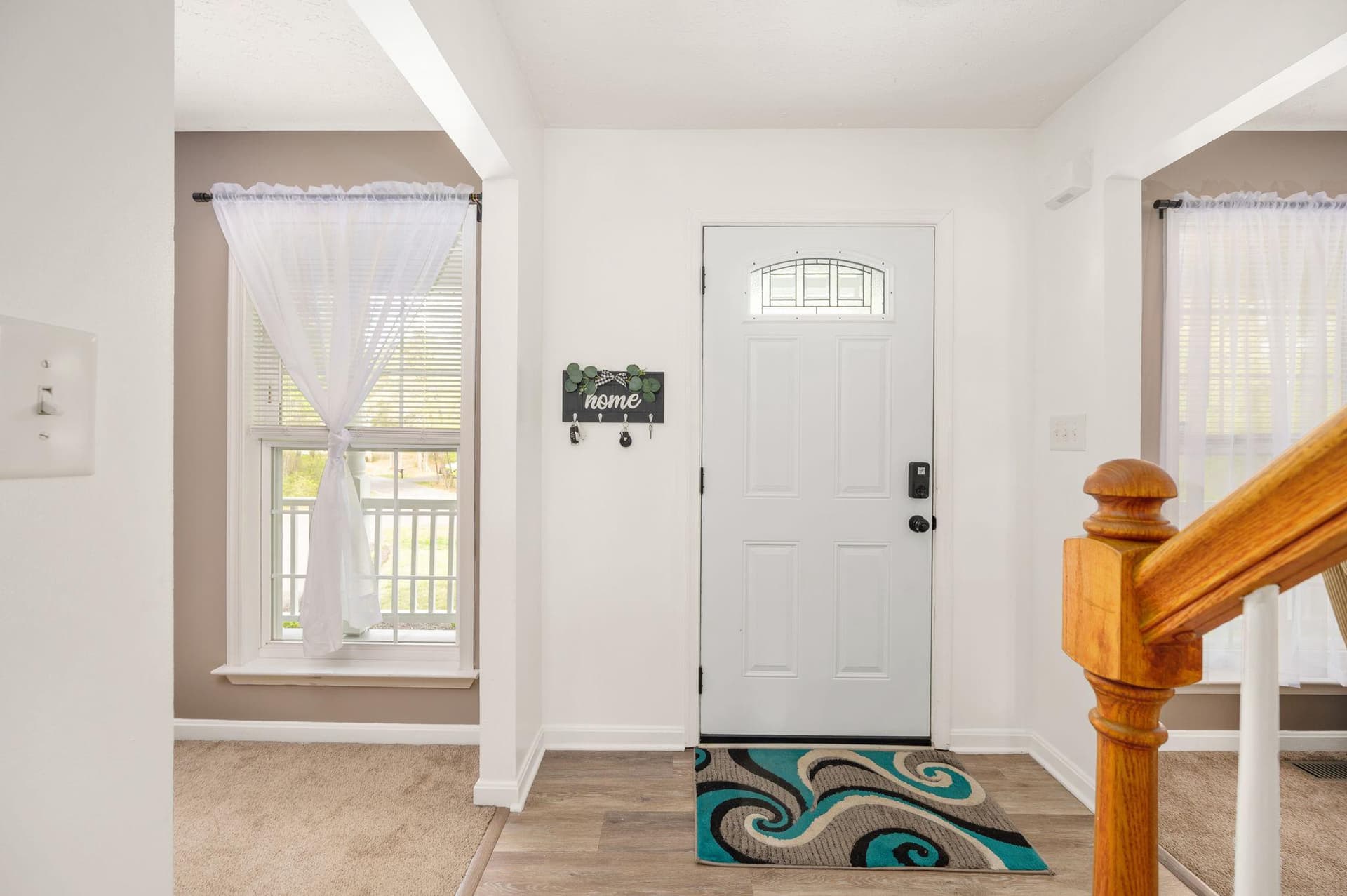 100 Surrey Drive photo 12