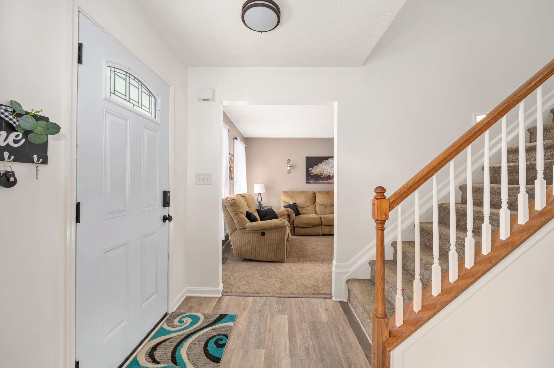 100 Surrey Drive photo 15
