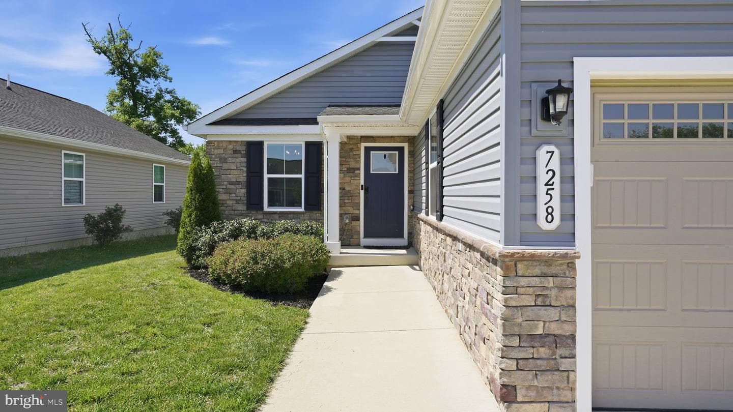 7258 Parchment Circle photo 4