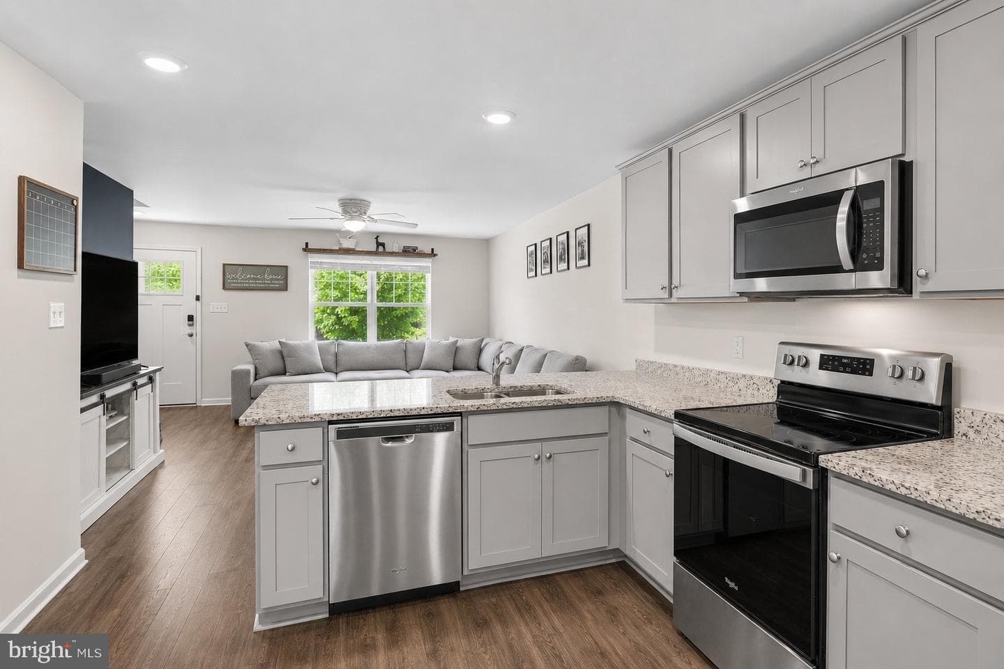 18049 Jackson Drive photo 11