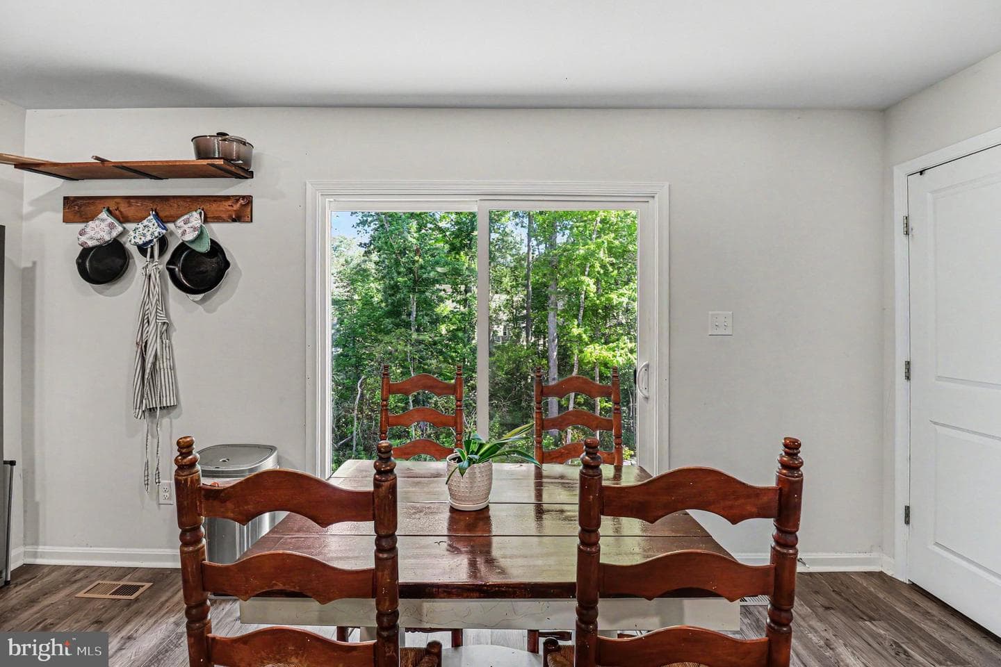 18049 Jackson Drive photo 13