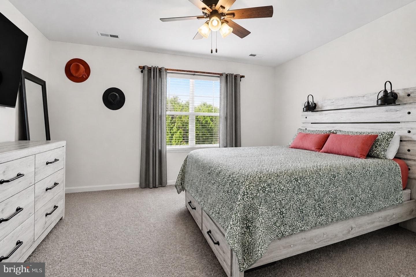 18049 Jackson Drive photo 15