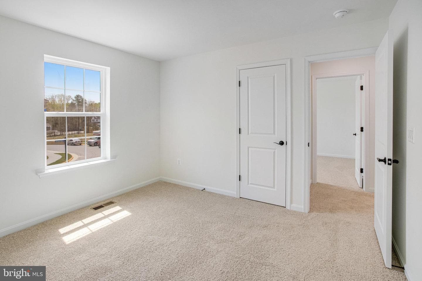 7099 Resolution Way photo 20