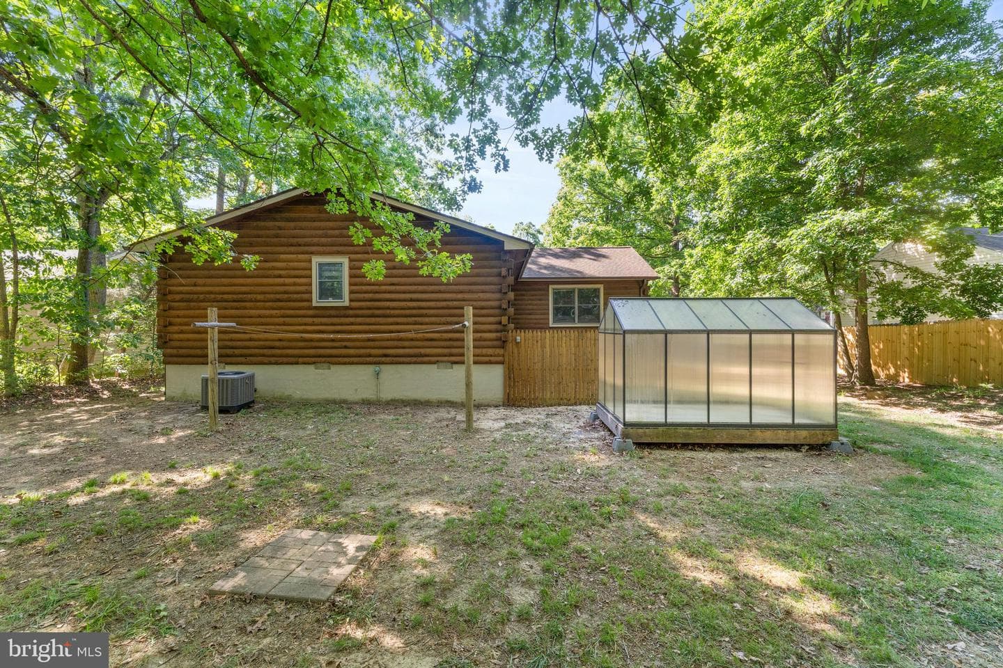433 Cornwall Drive photo 39