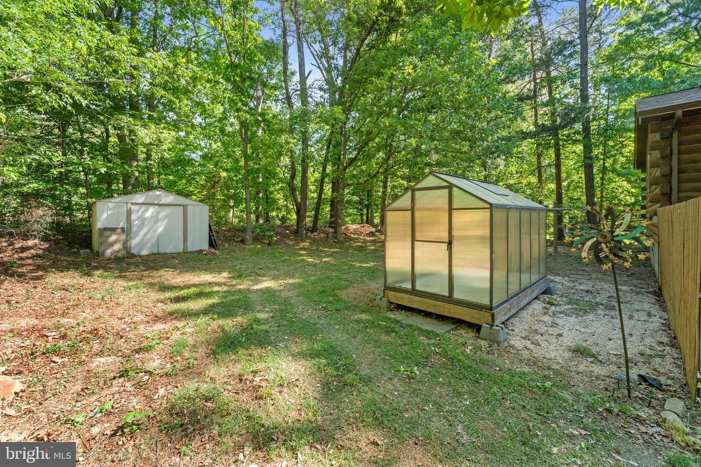 433 Cornwall Drive photo 40