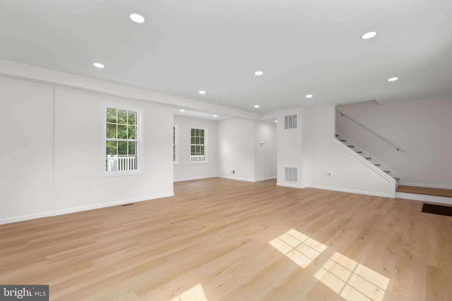 19005 Tidewater Trail photo 13