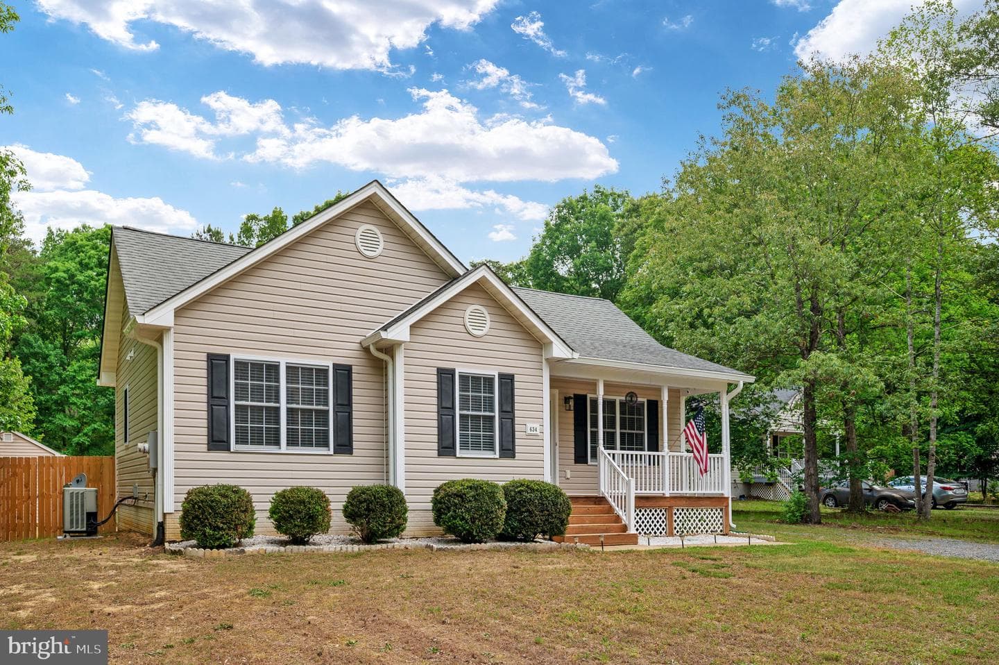 634 Clover Hill Drive photo 10