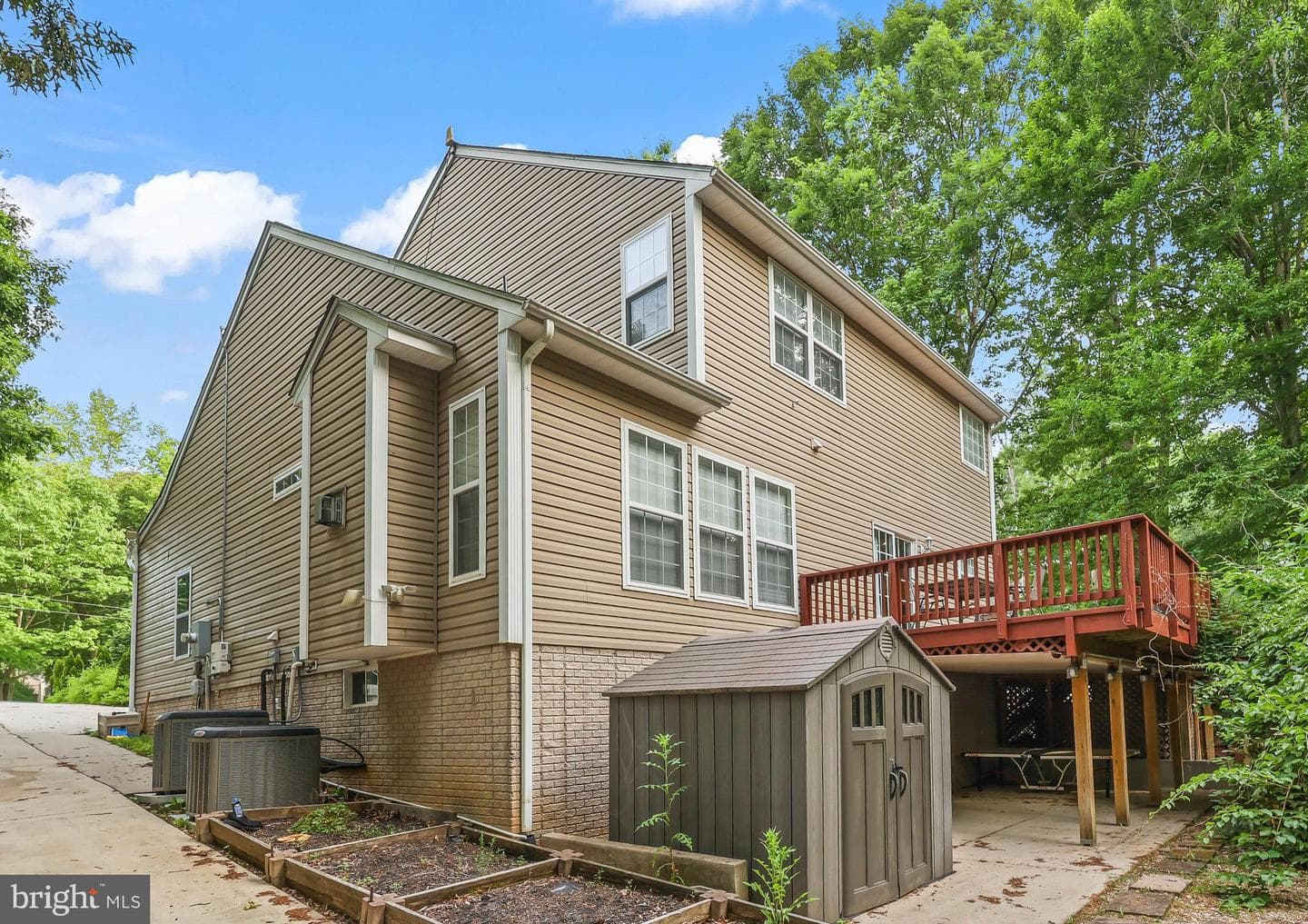 209 Estate Drive photo 29