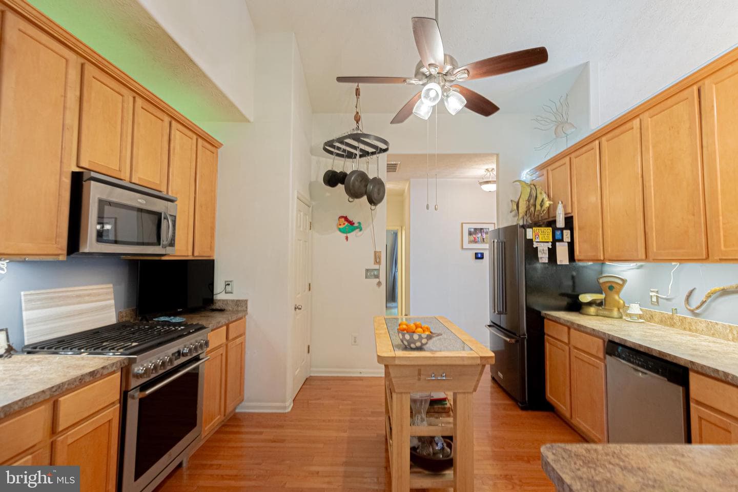 584 Lake Caroline Drive photo 17