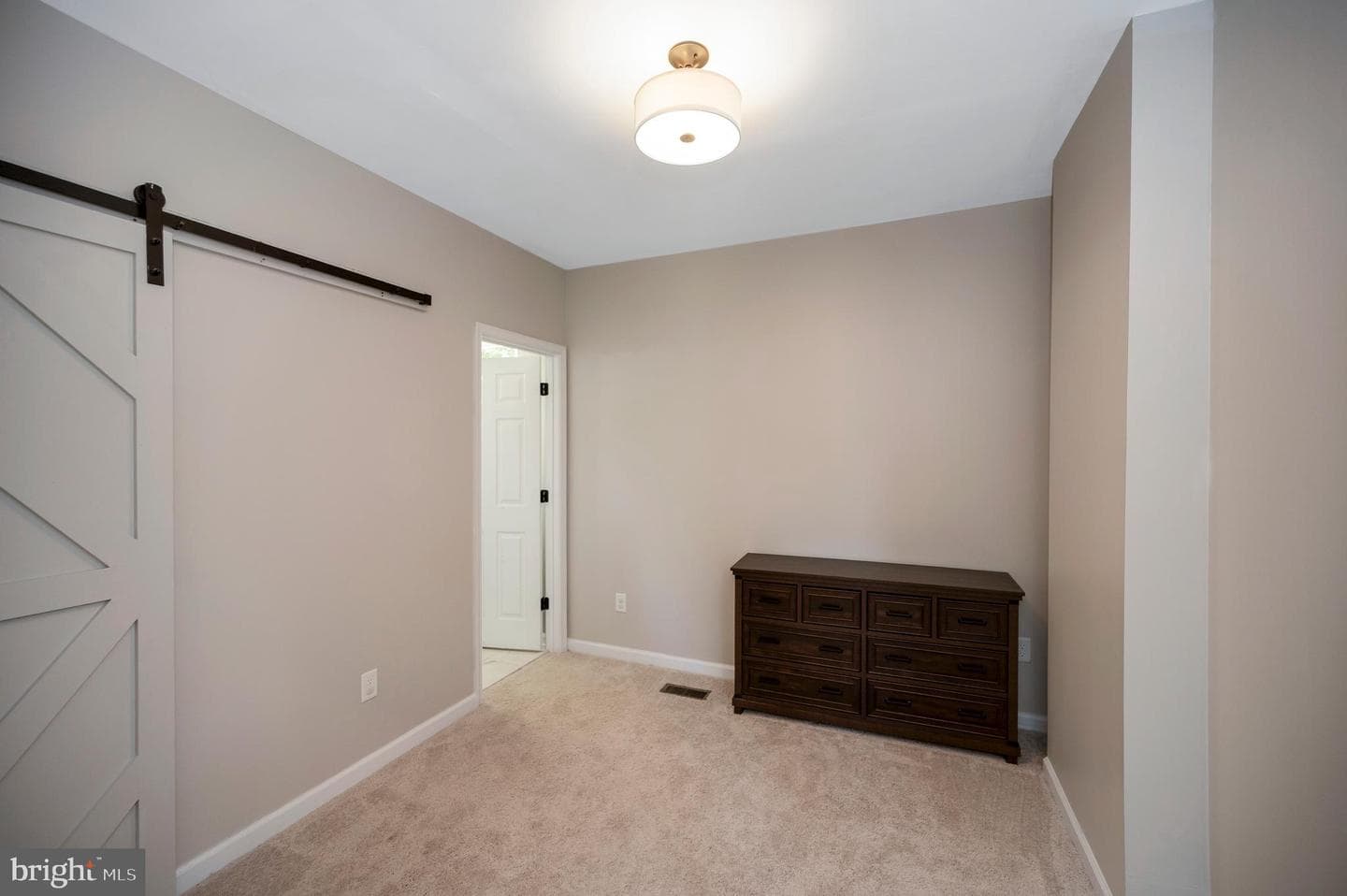16036 Rogers Clark Boulevard photo 22
