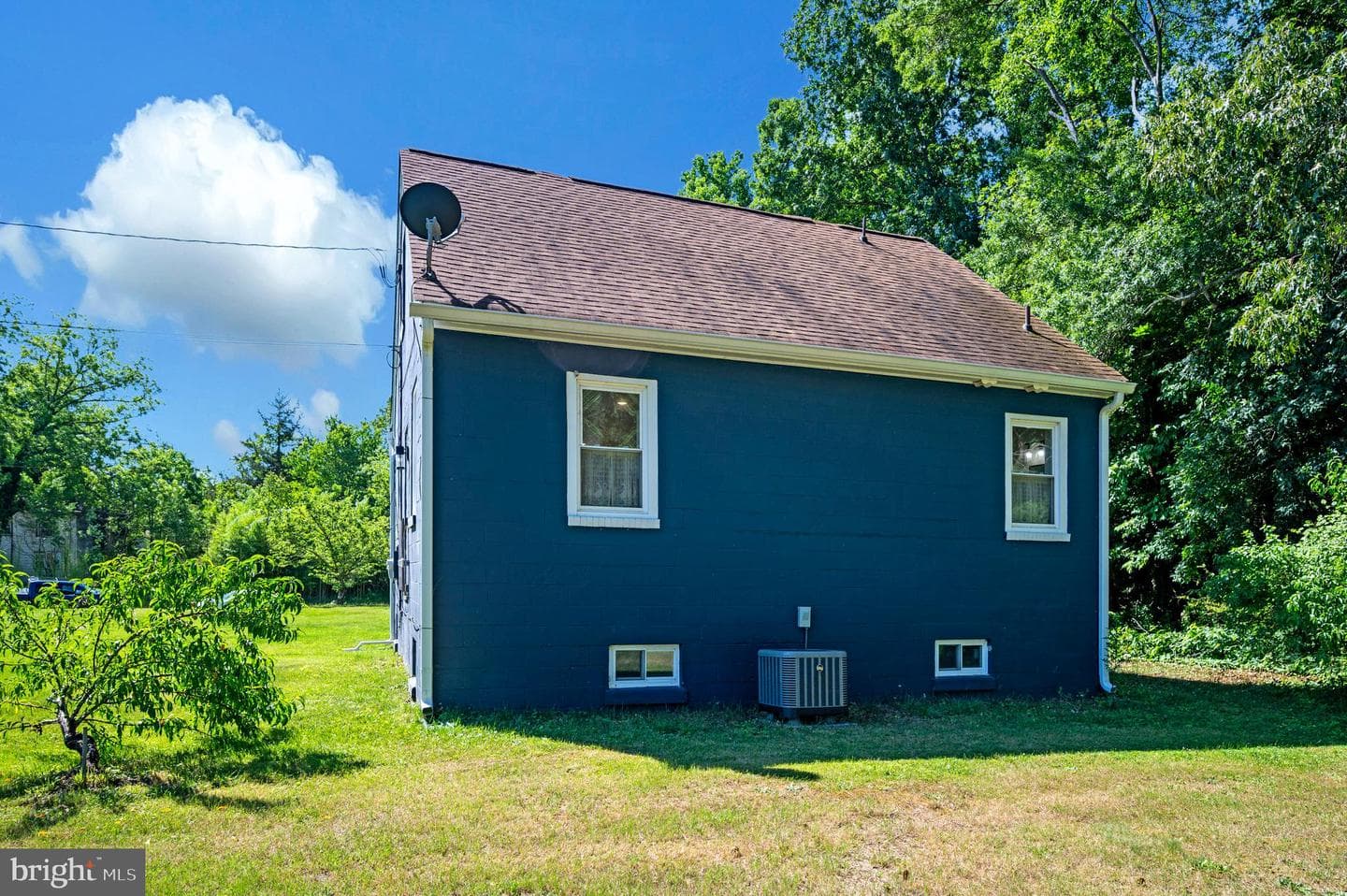 16036 Rogers Clark Boulevard photo 40