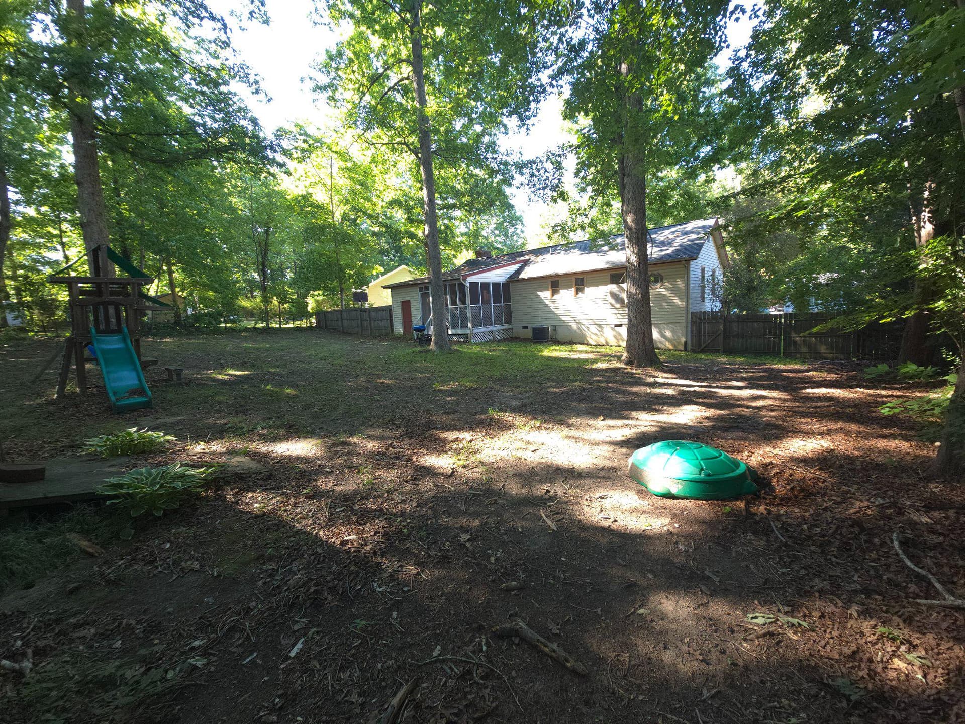 733 Canterbury Drive photo 31