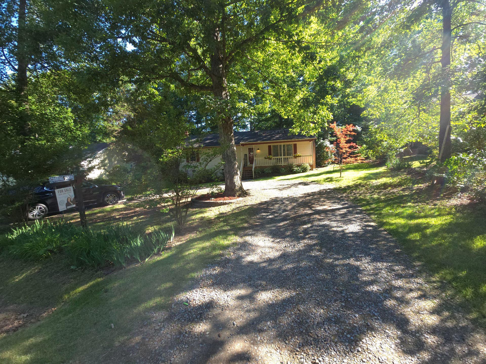 733 Canterbury Drive photo 5