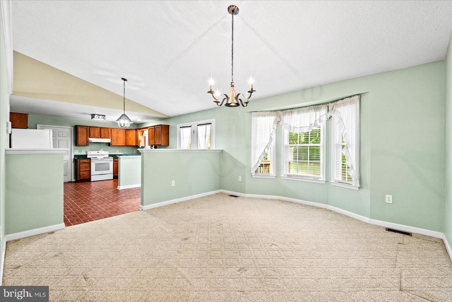 18084 Harding Drive photo 14