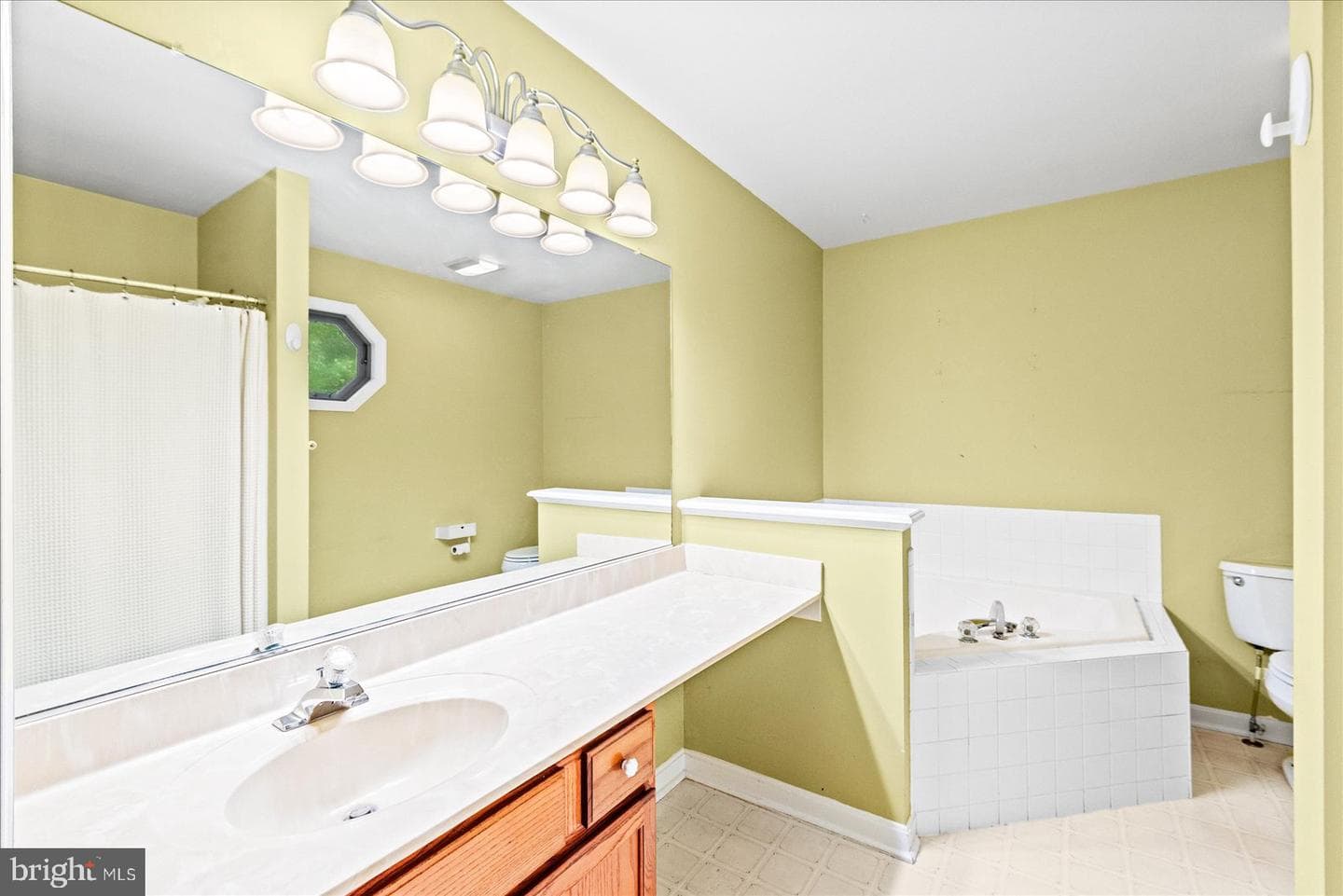 18084 Harding Drive photo 18