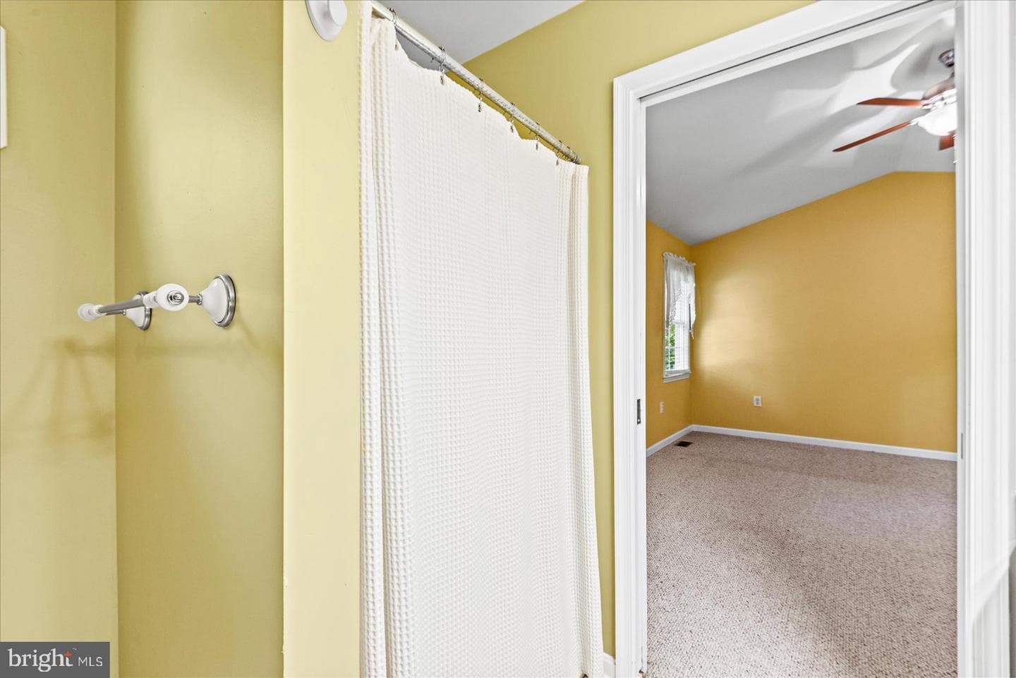18084 Harding Drive photo 20