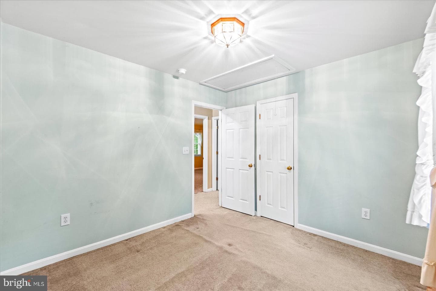 18084 Harding Drive photo 24