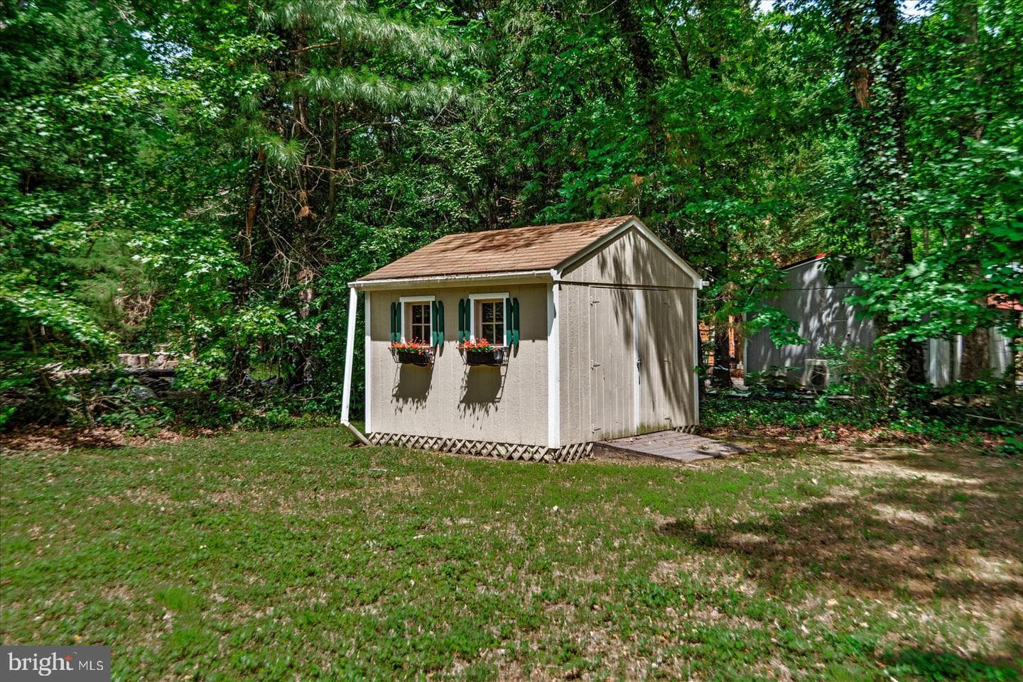 18084 Harding Drive photo 32