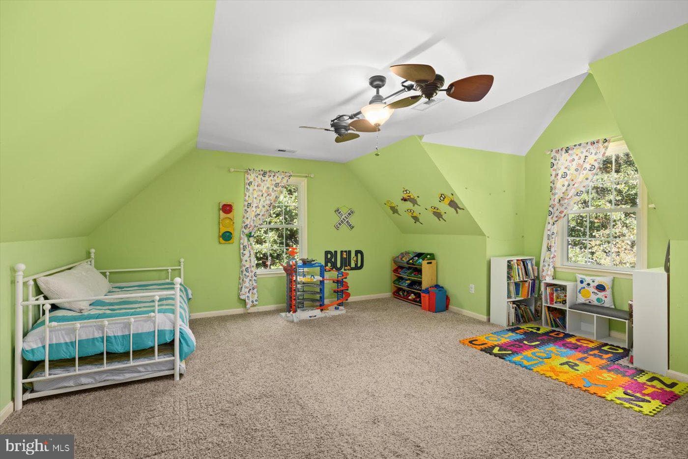 22617 Telegraph Road photo 39