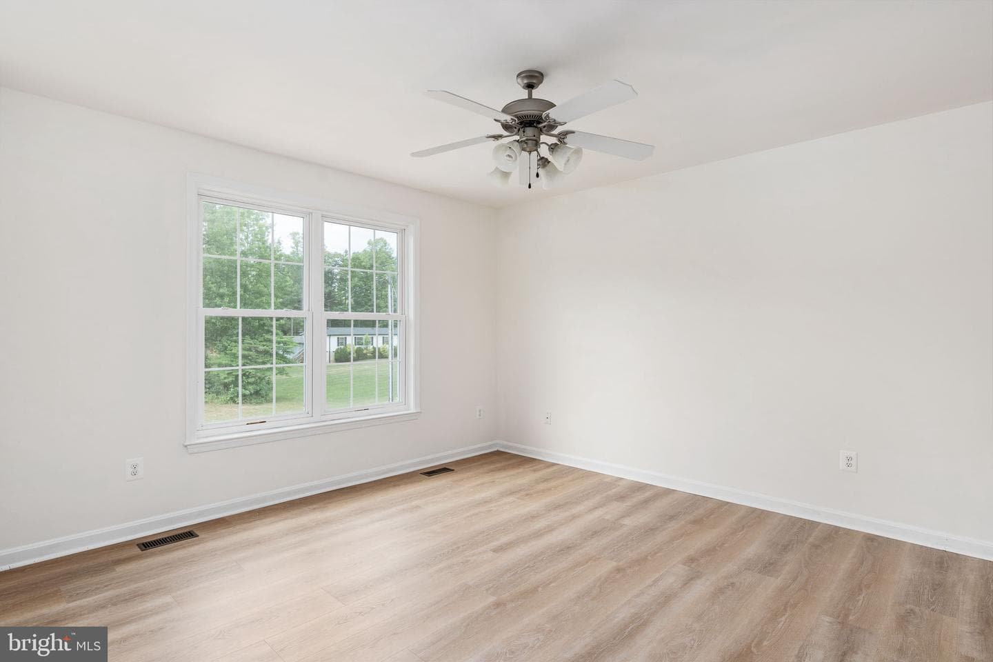 13354 Julien Street photo 5