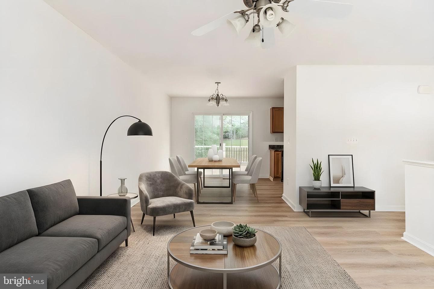 13354 Julien Street photo 6