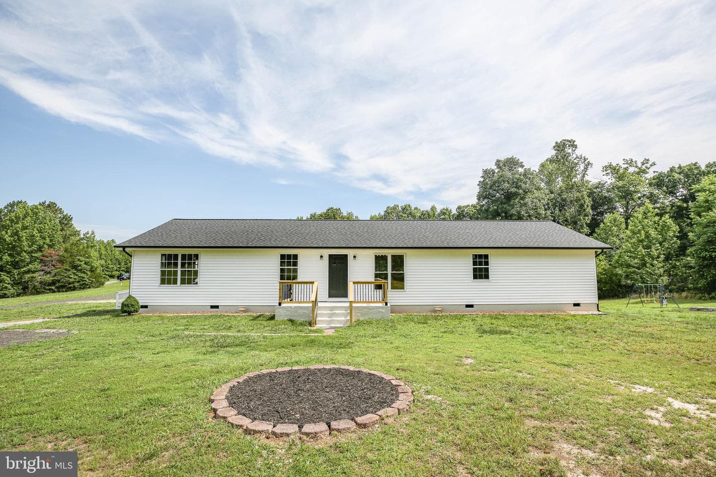 12469 Paige Road, Woodford