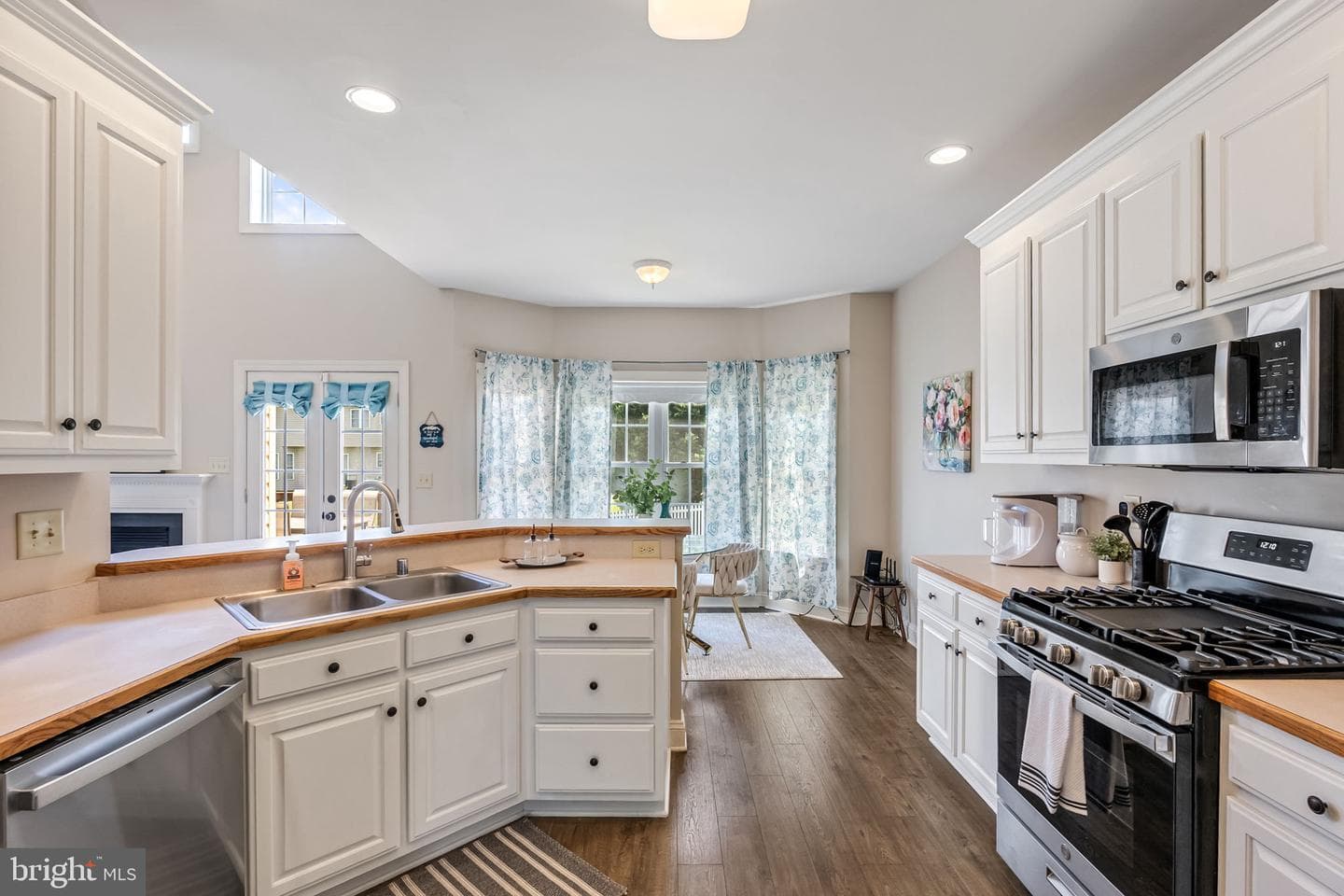410 Roper Drive photo 25