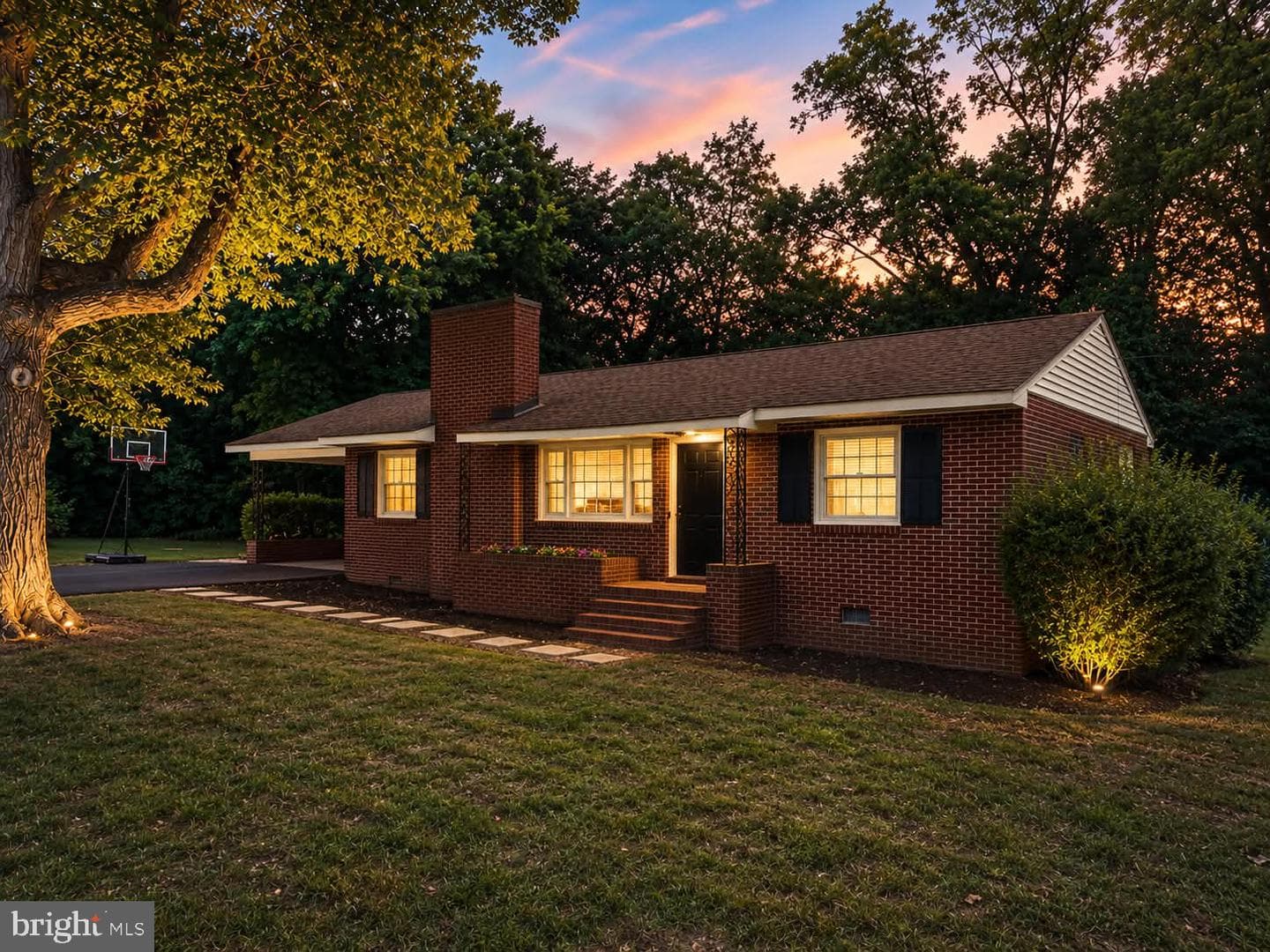 108 Martin Street, Bowling Green