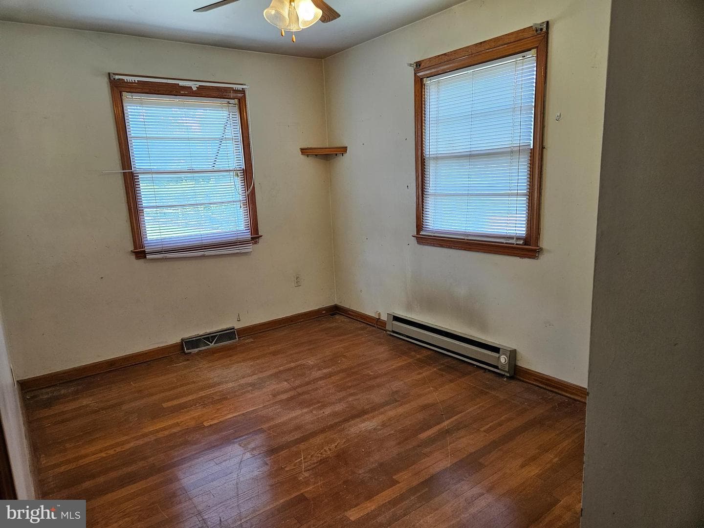 147 Chase Street photo 12