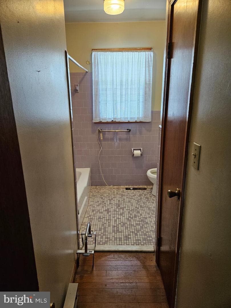 147 Chase Street photo 13