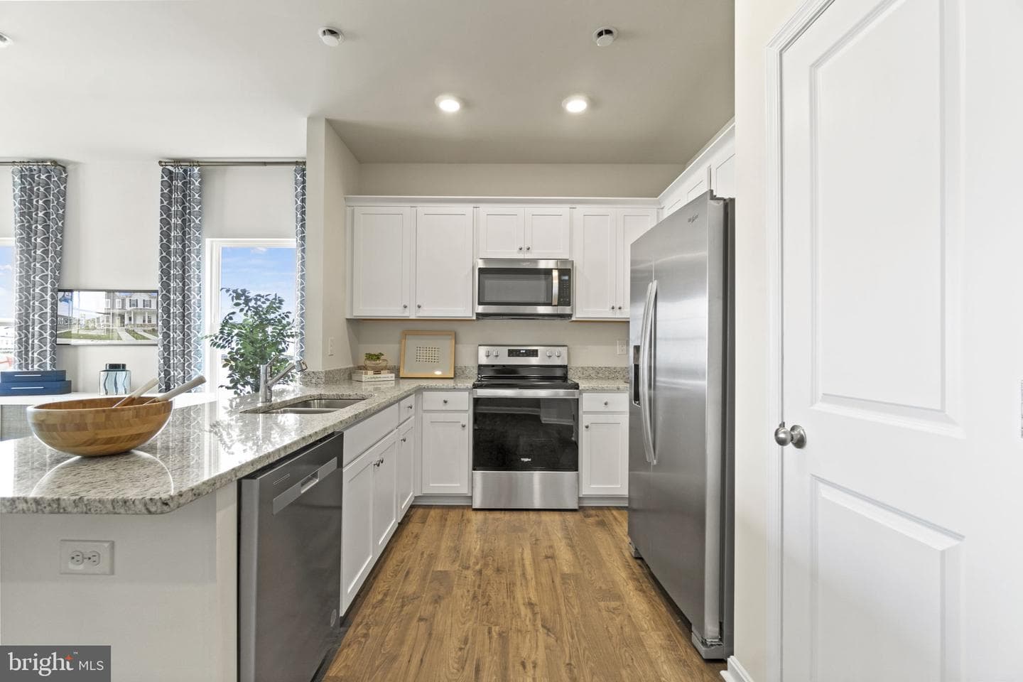 17395 Riverside Drive photo 12
