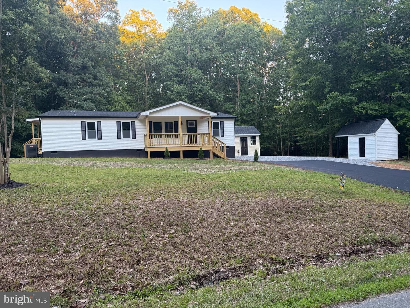 13577 Countyline Church Road, Woodford