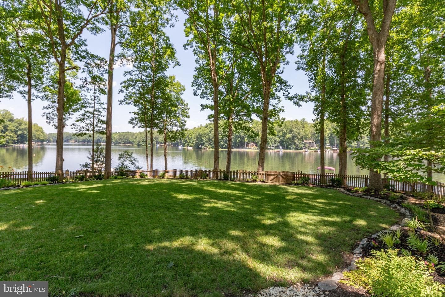 280 Lake Caroline Drive photo 7