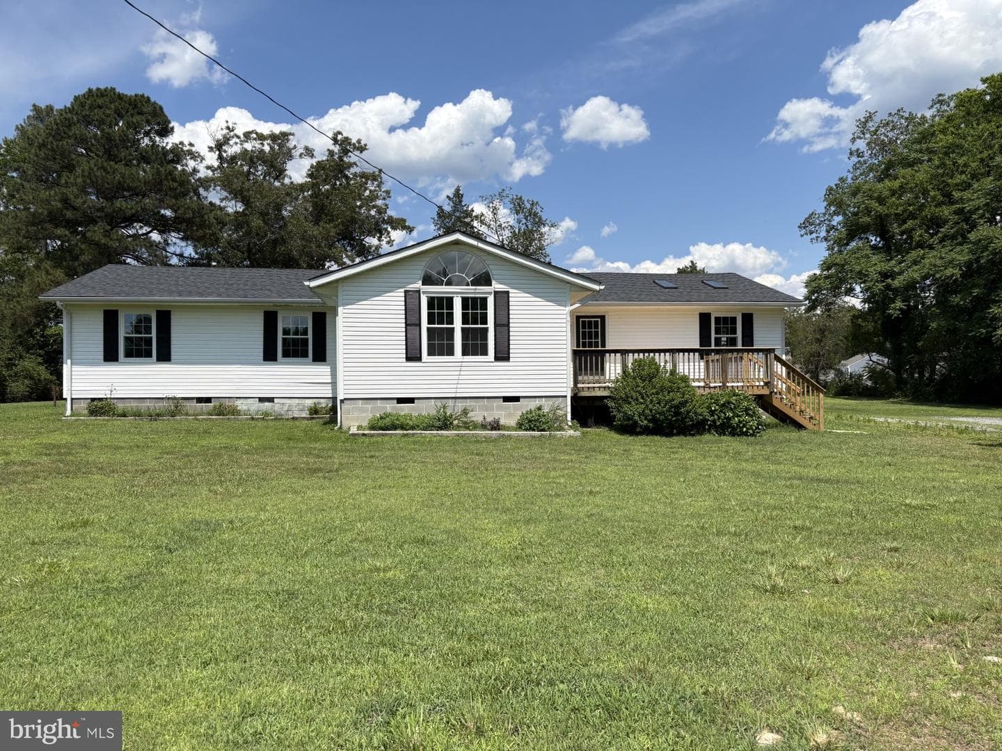 17263 New Baltimore Road photo 1