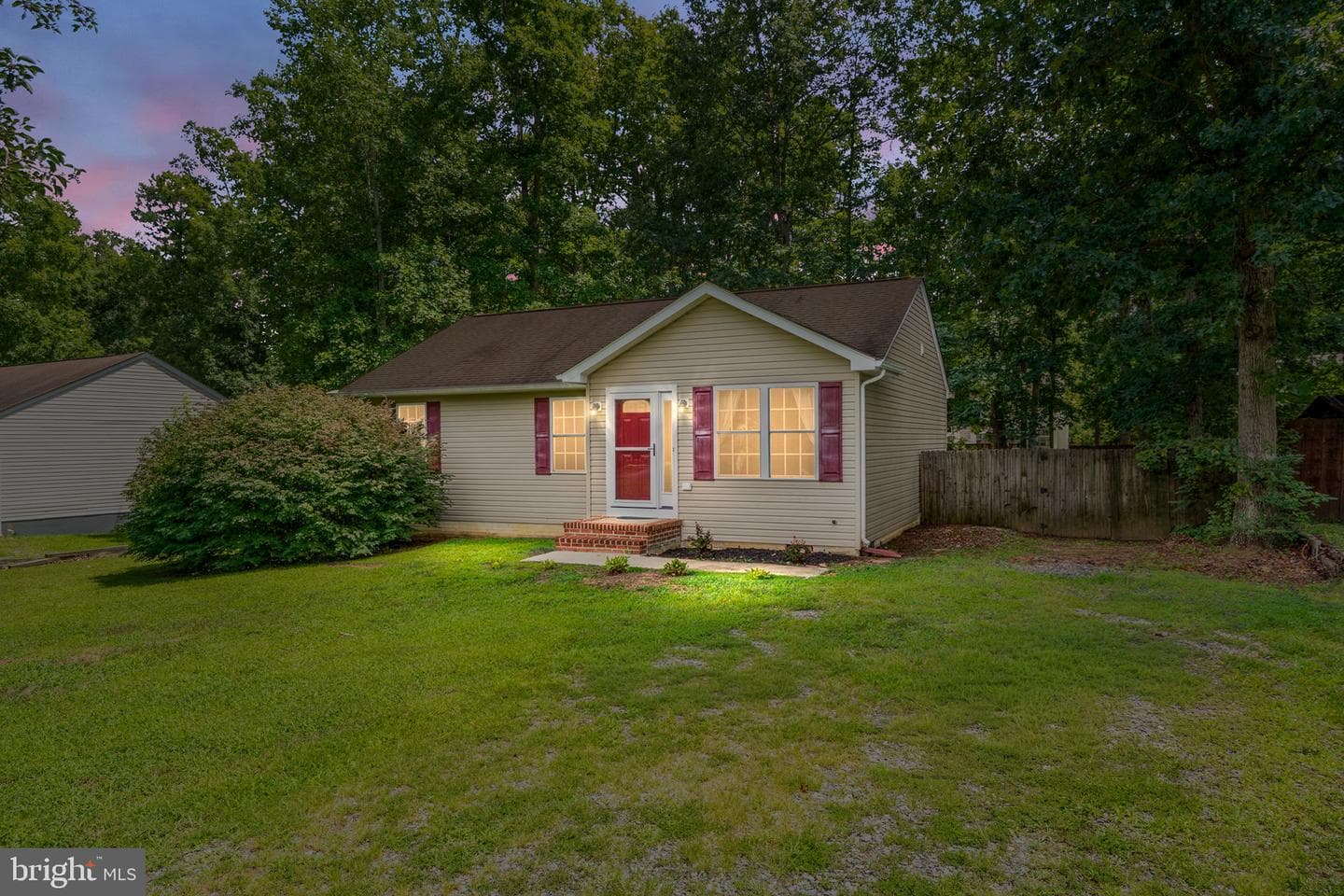 432 Cornwall Drive photo 1