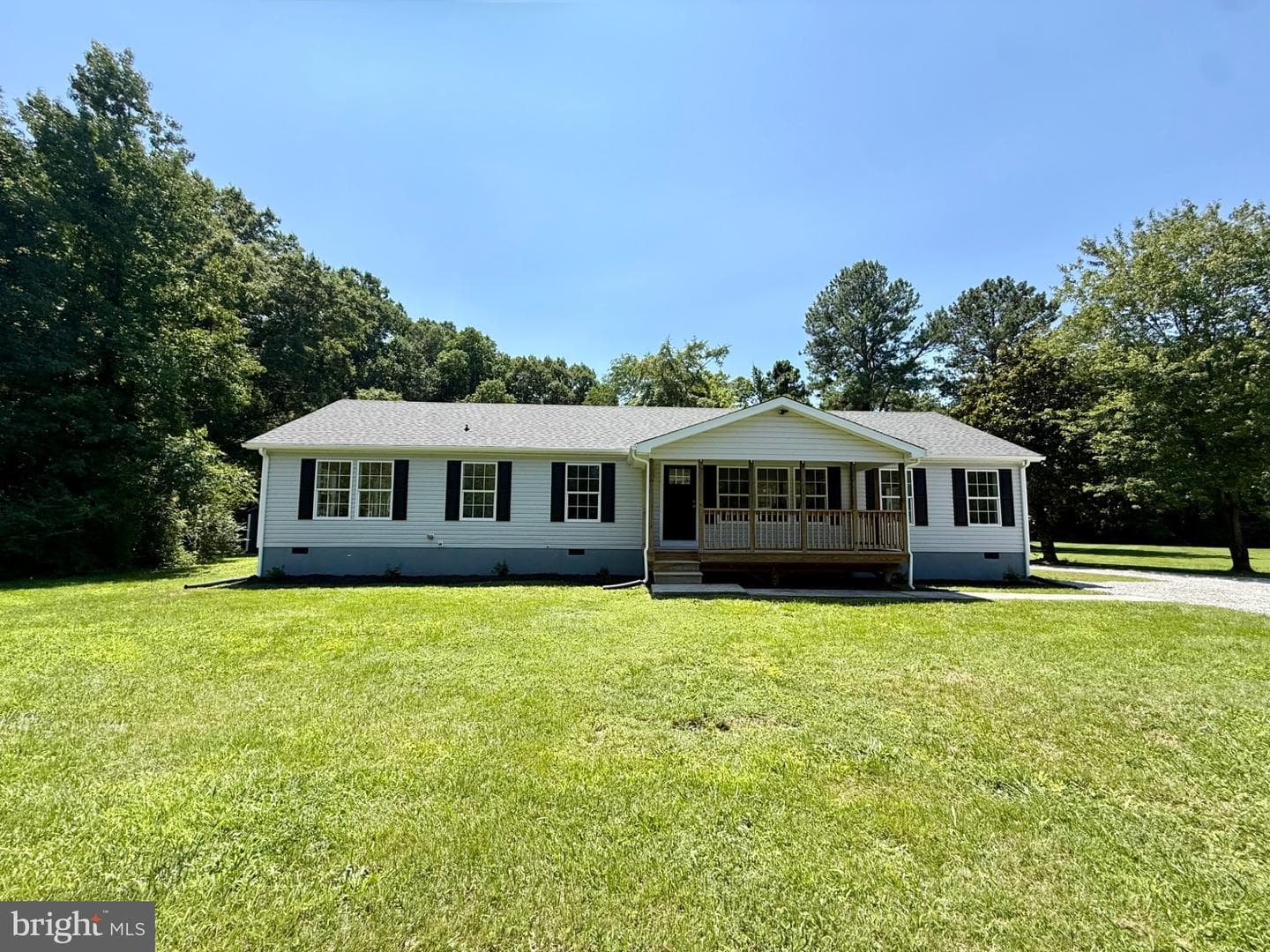 17122 New Baltimore Road photo 1