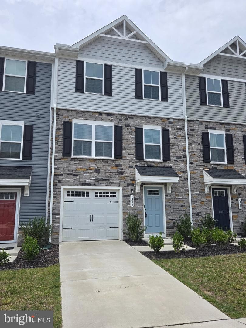 7220 Senate Way photo 1