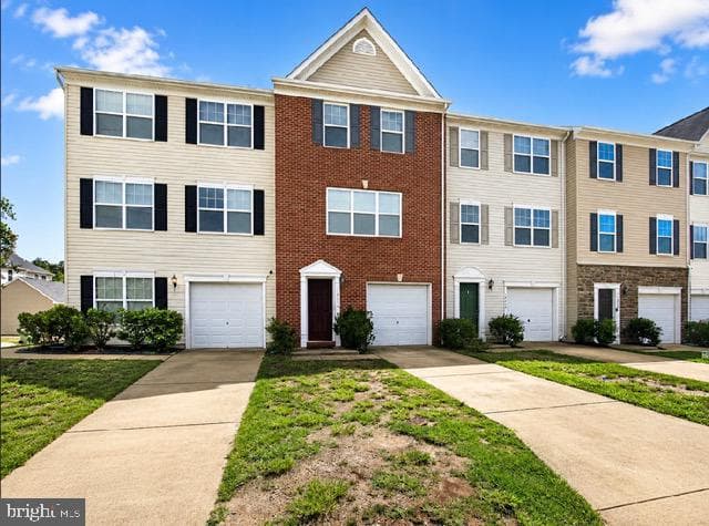 18436 Congressional Circle photo 1