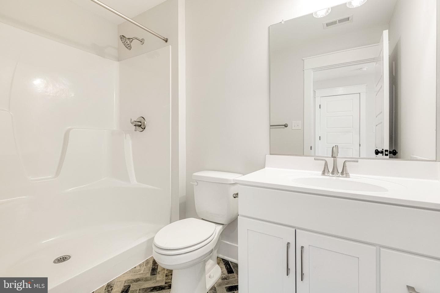 172 Logan Way photo 31
