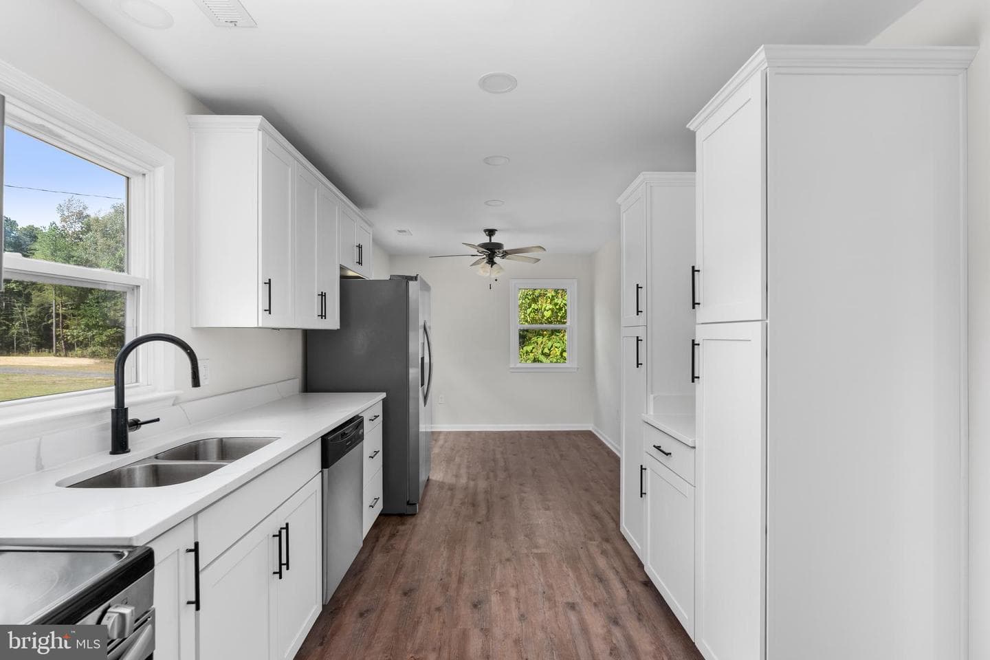 10558 Tidewater Trail photo 3