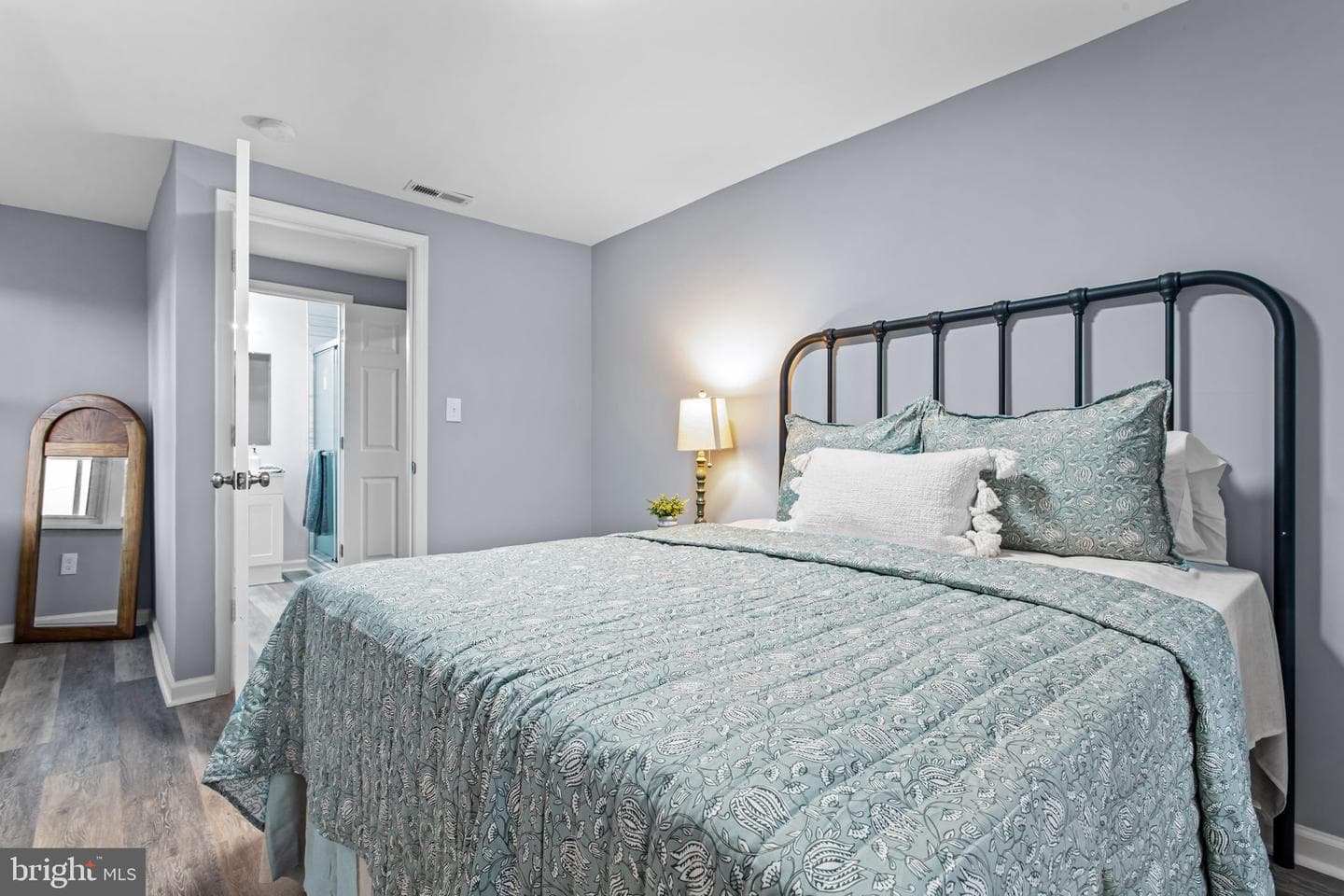 7946 Howerton Road photo 17