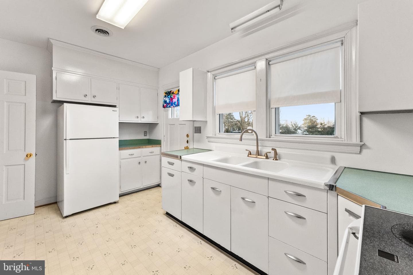501 Essex Street photo 5