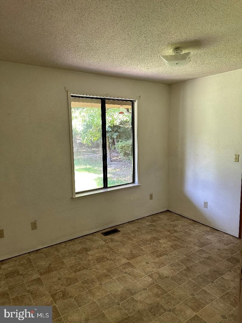 146 Apache Road photo 5